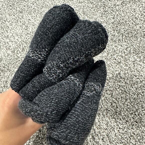 NEW Men's Columbia 4 Pairs Crew Black Socks - Size 6-12 - Picture 5 of 5